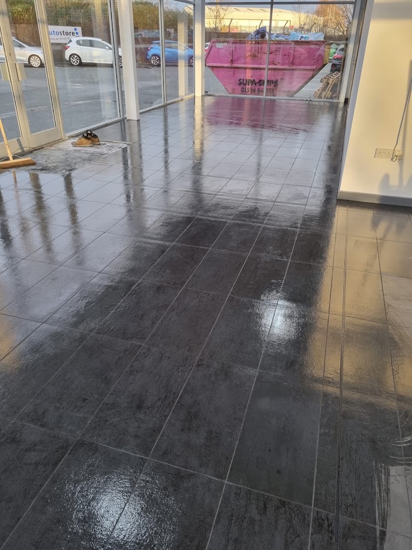Expert tiler in Uk · Photos 11